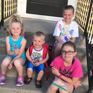 Meet your Posher, Danielle